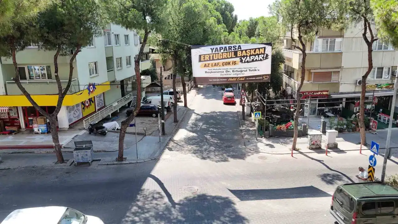 Nazilli’de belediye hizmeti vatandaşı sokağa döktü: Pankartlı teşekkür