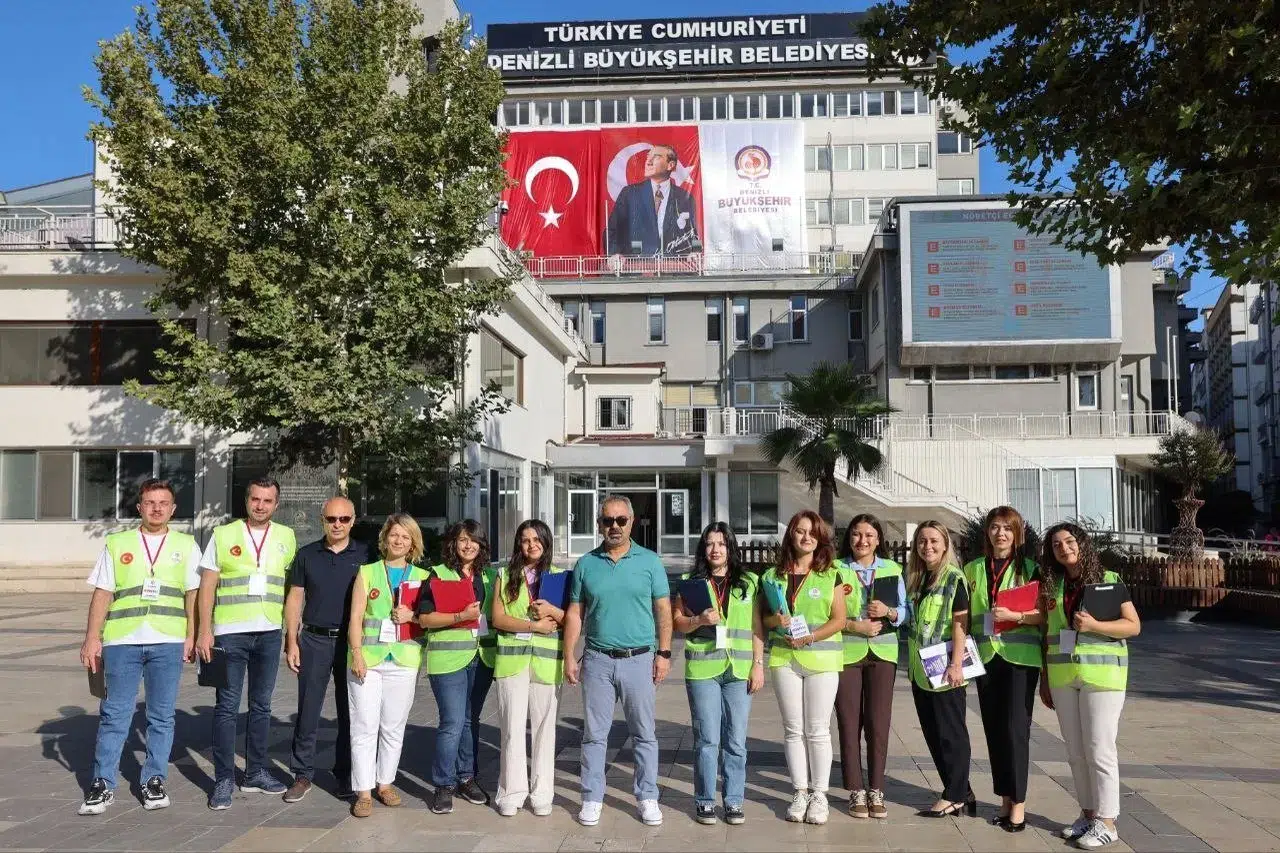 Denizli’de Sosyal Dokunun Röntgeni: Kapı Kapı Gezilerek Mahallelerin Nabzı Tutuluyor