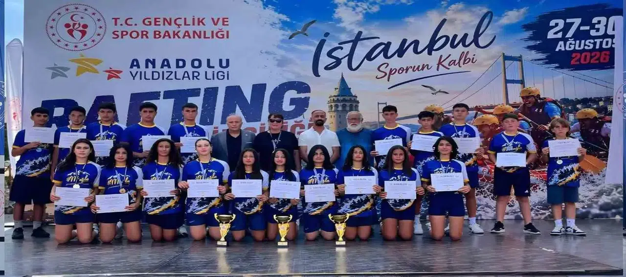 Şile’deki Zorlu Parkurlarda Muğla Rüzgarı: Üç Kategoride Podyum