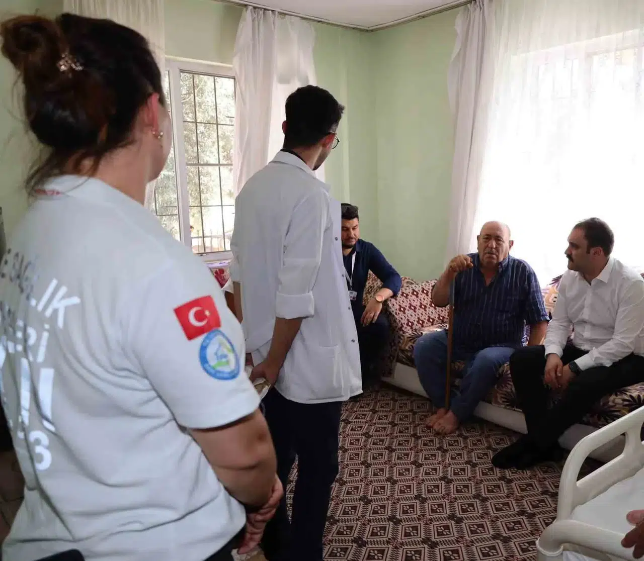 Karacasu’da Sağlık Kapı Kapı Geziyor: Hastane Yerine Hekim Ayağa Geldi