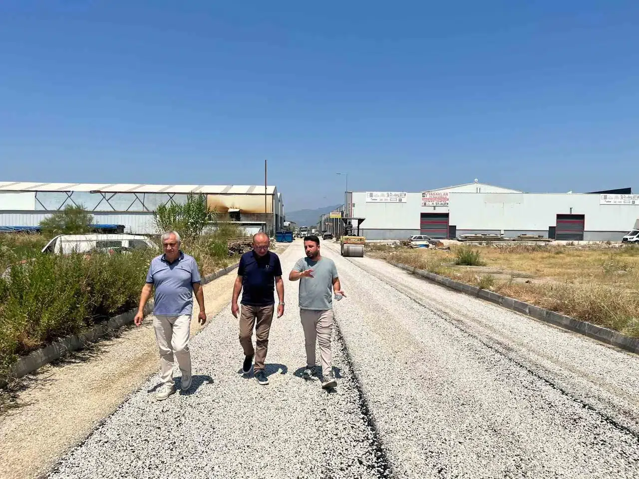 Turgutlu sanayisinde asfalt seferberliği: 16 sokak yenileniyor