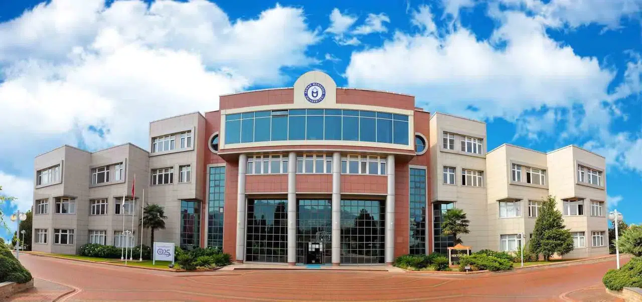 Geleceğini ADÜ ile şekillendir: Binlerce öğrenciye kapılarını açıyor
