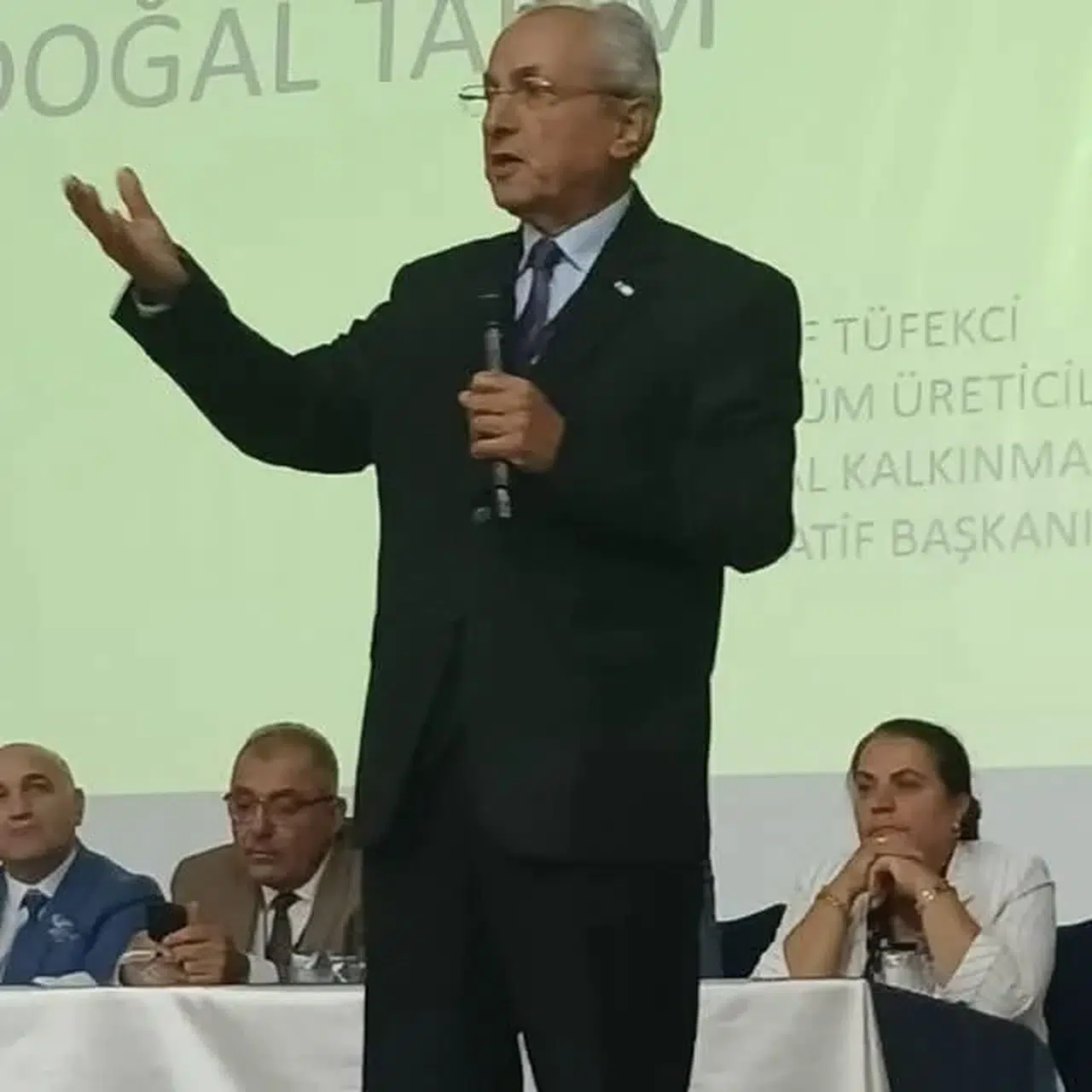 Üzüm üreticisinden Ankara’ya acil çağrı: Sektörün geleceği için yol haritası şart