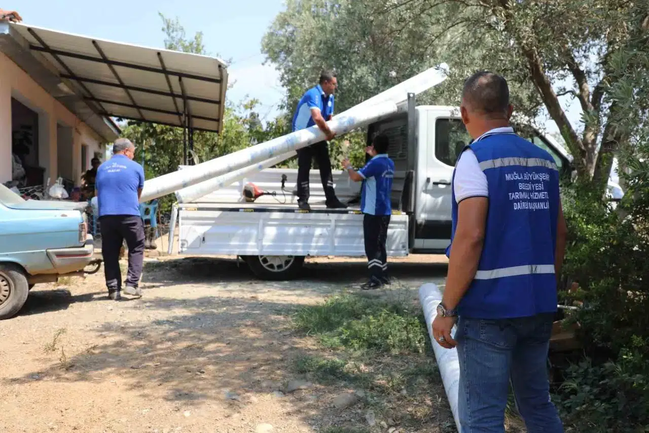 Köyceğiz'de selin vurduğu seralar için Büyükşehir'den üreticiye nefes aldıran hamle
