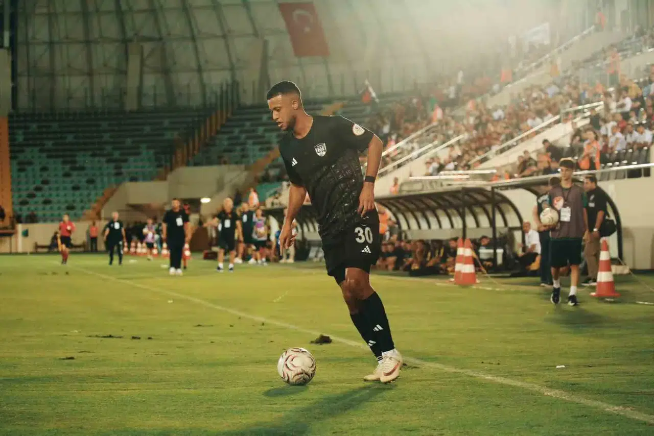 Vanspor FK, İstanbulspor Karşısında 2-0'dan Gelişiyle Nefes Kesti