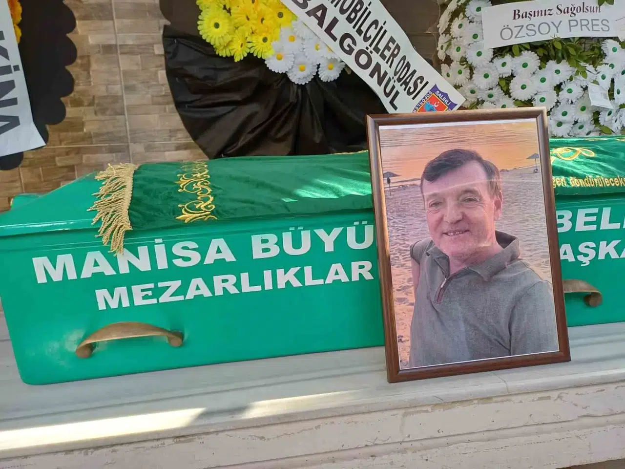 Salihli’deki acı patlamada veda: İş dünyasını yasa boğan kayıp