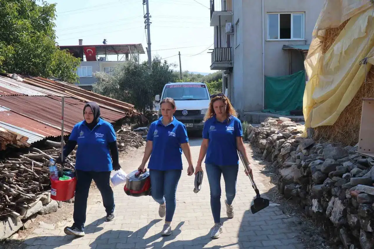 Bozdoğan’da “Belediyen Yanında” Seferberliği: Hizmet Kapı Kapı Geziyor