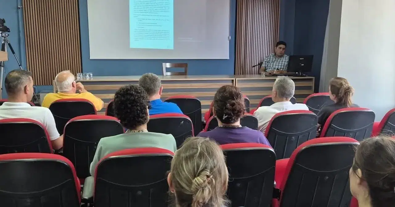 Söke'de sağlık ordusuna böbrek sağlığı eğitimi: Erken teşhisin önemi vurgulandı