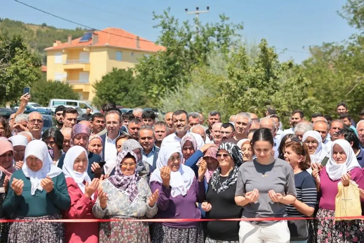 Denizli'de dört ilçeyi birbirine bağlayan kritik güzergah asfaltla tanıştı