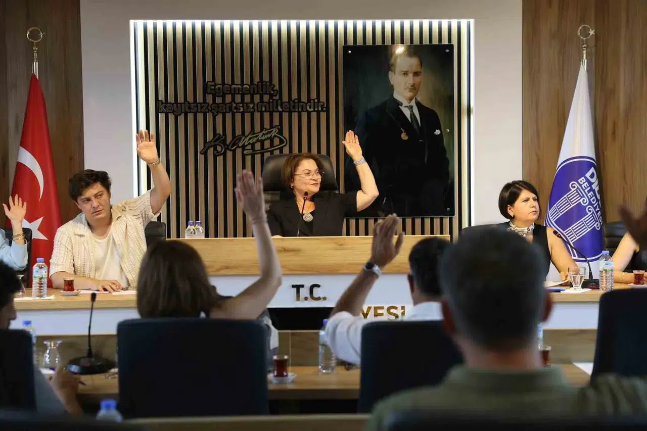 Didim'de düğün telaşı yaşayanlara Başkan Gençay'dan büyük destek: Salon artık ücretsiz