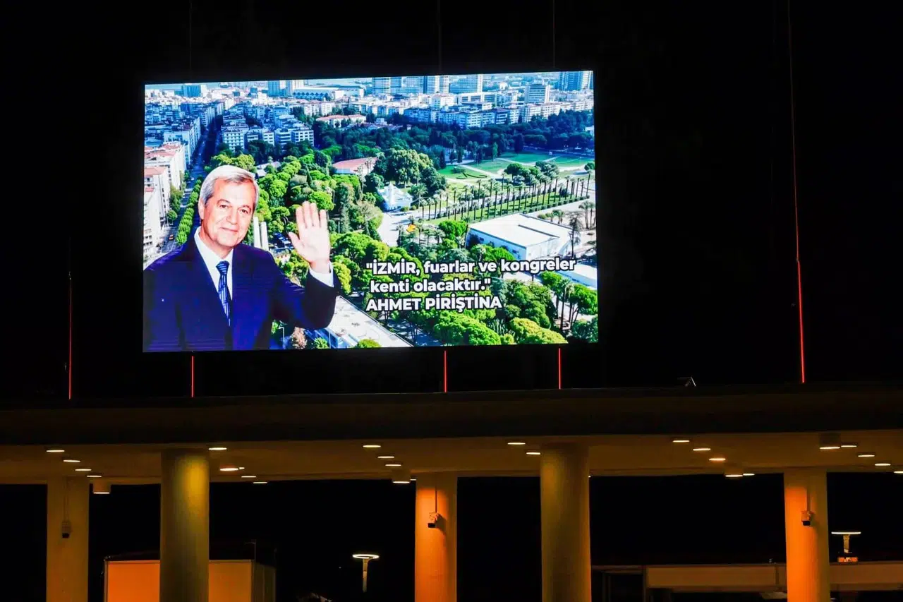 Piriştina'nın Vizyonu Kültürpark'ta LED Ekranla Ölümsüzleşti