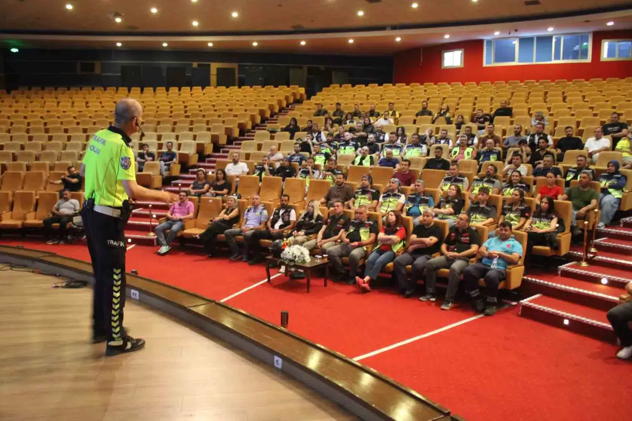 Aydın’da motosiklet tutkunlarına hayati uyarılar: Kaskınız en değerli kaportanız