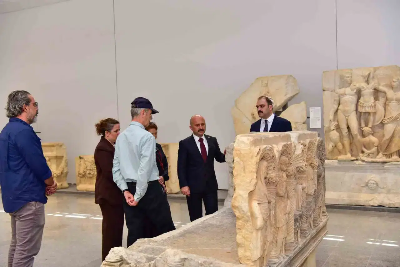 Afrodisias’ta tarih yeniden canlandı: Müzenin kapılarını ilk Vali Varol araladı