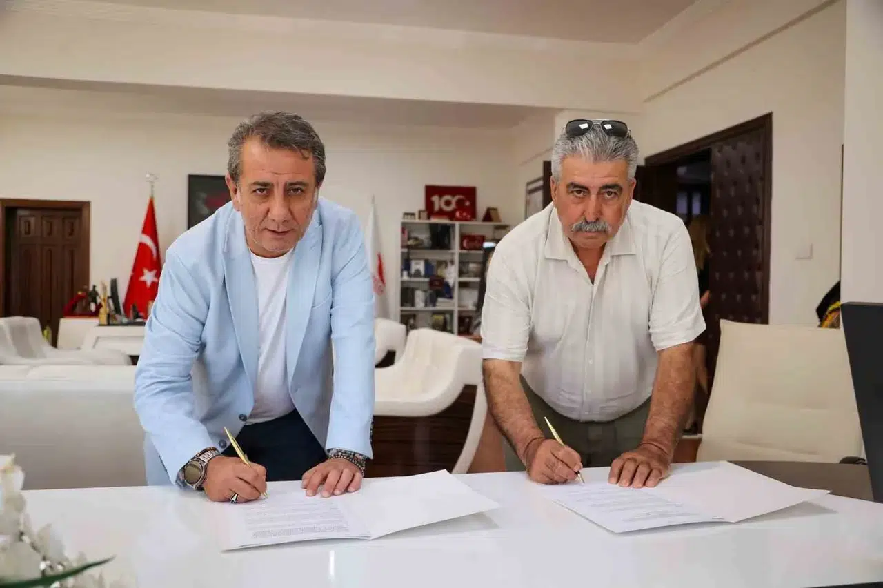 Efeler'de 33 yıllık hasret bitti: Kuva-yı Milliye ruhuna yeni merkez