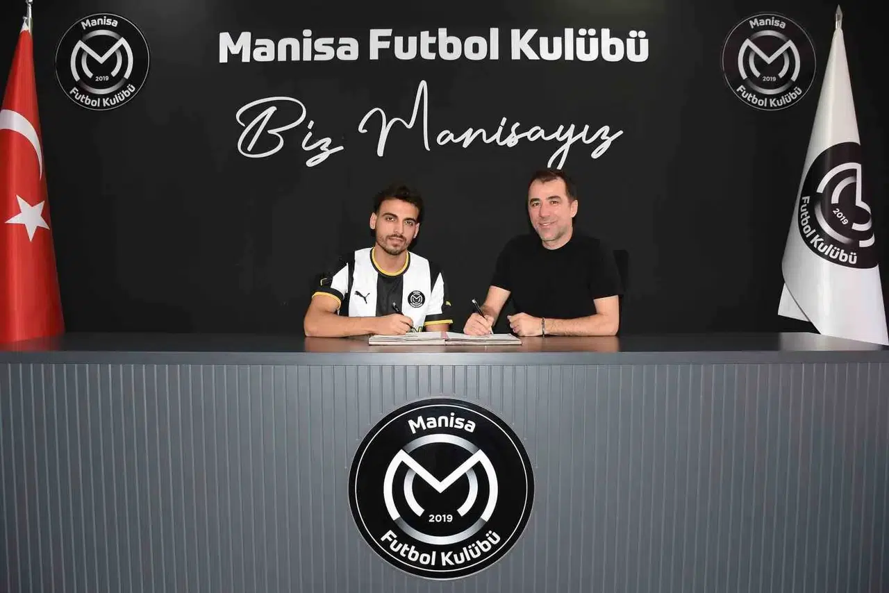Manisa FK’dan Savunmaya Genç Takviye: Osman Kaynak 4 Yıl Siyah-Beyazlı Formayı Giyecek