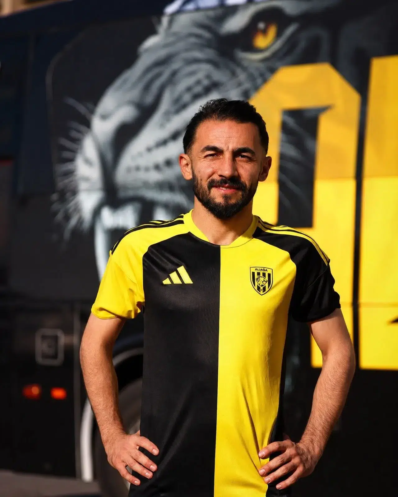 Aliağa FK’dan sağ beke takviye: Hamza Gür resmen İzmir’de