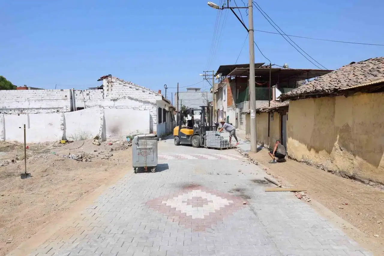İncirliova’da ulaşım konforu artıyor: Zafer Mahallesi şantiyeye döndü