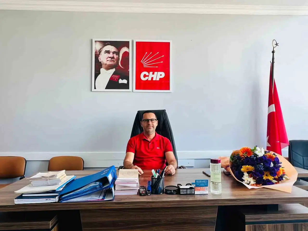 Söke CHP’de bayrak değişimi: Erkan Kaçar koltuğa oturdu