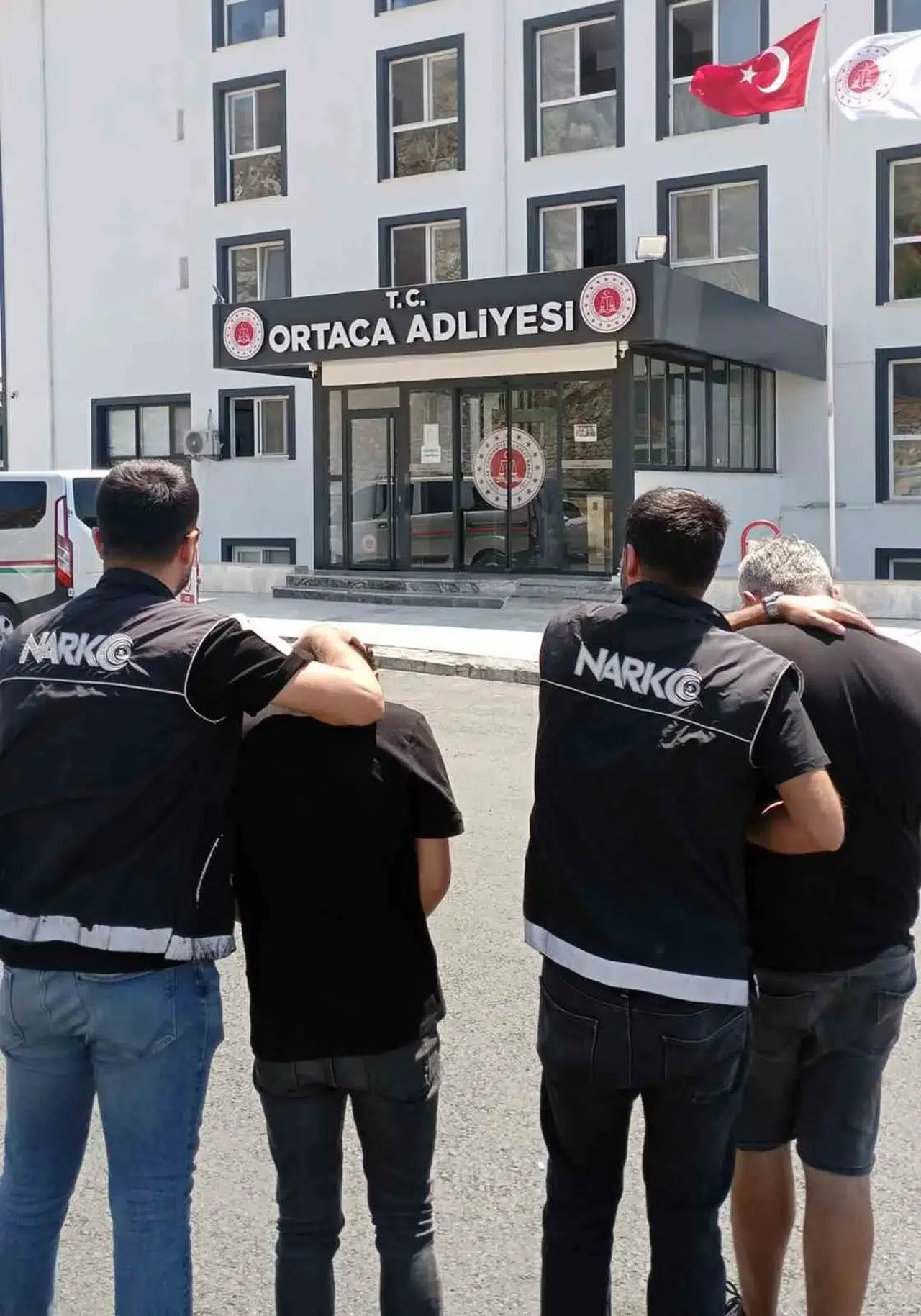 Muğla’da narkotik operasyonu: Zehir tacirlerine geçit yok