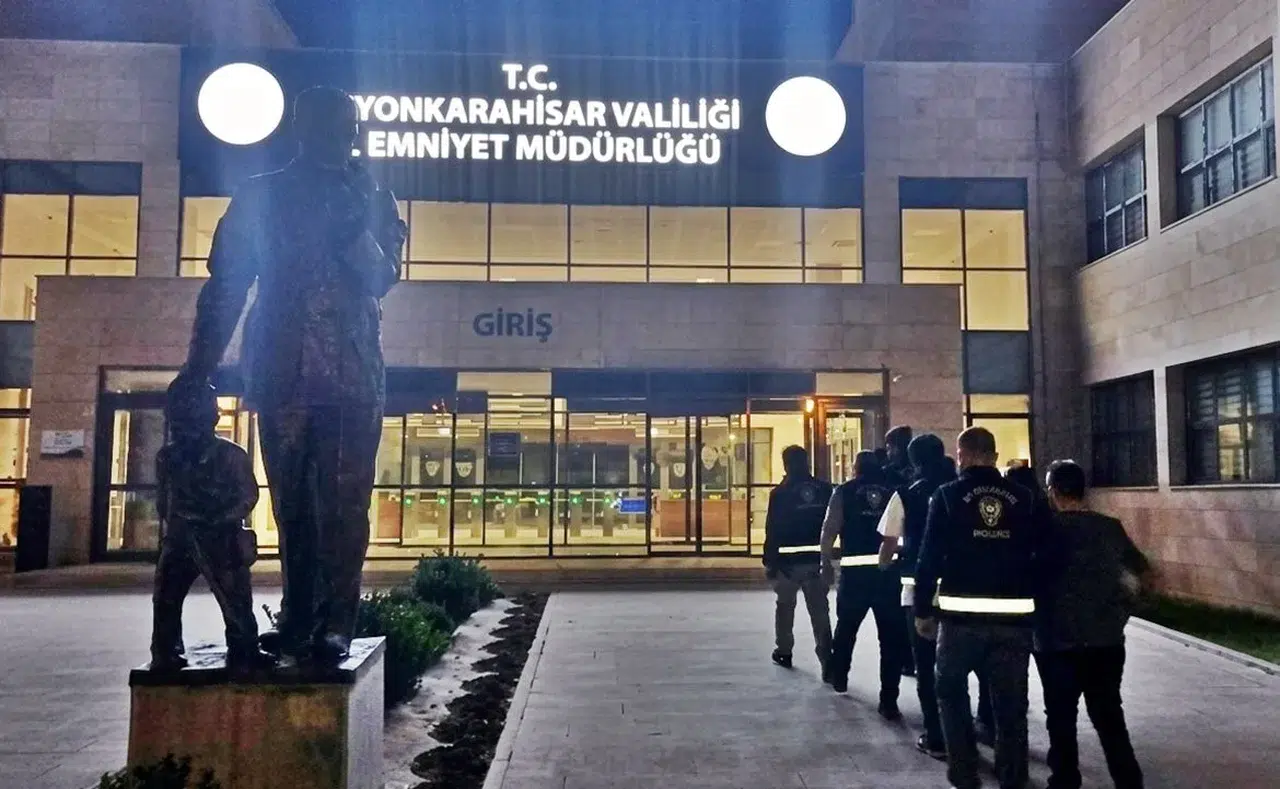 Sanayideki emanet otomobil için 116 saatlik titiz takip: Hırsızlar köyde yakayı ele verdi