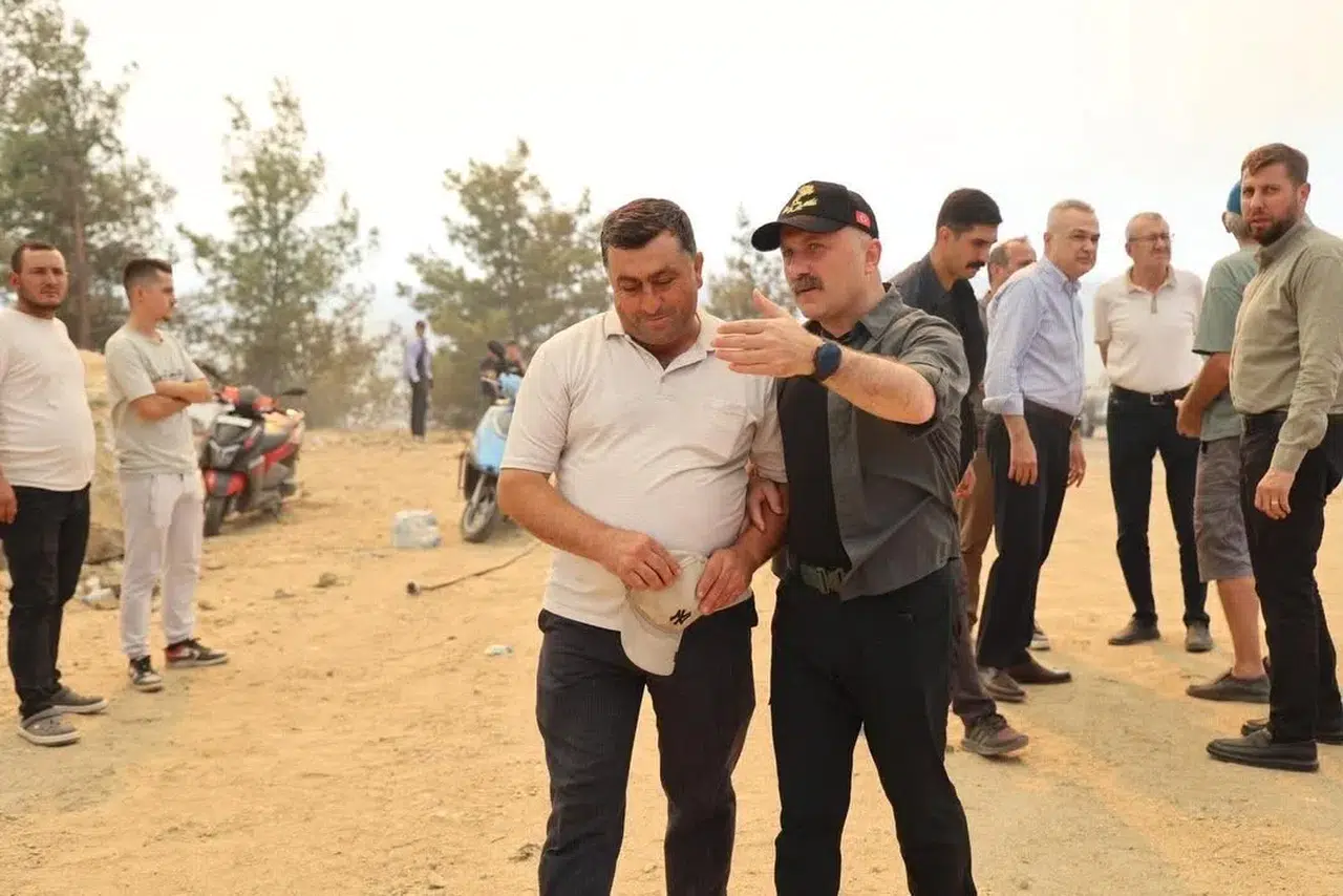 Çine'de yangın bölgesine çıkarma yaptı: Vali Varol'dan "devlet yanınızda" mesajı