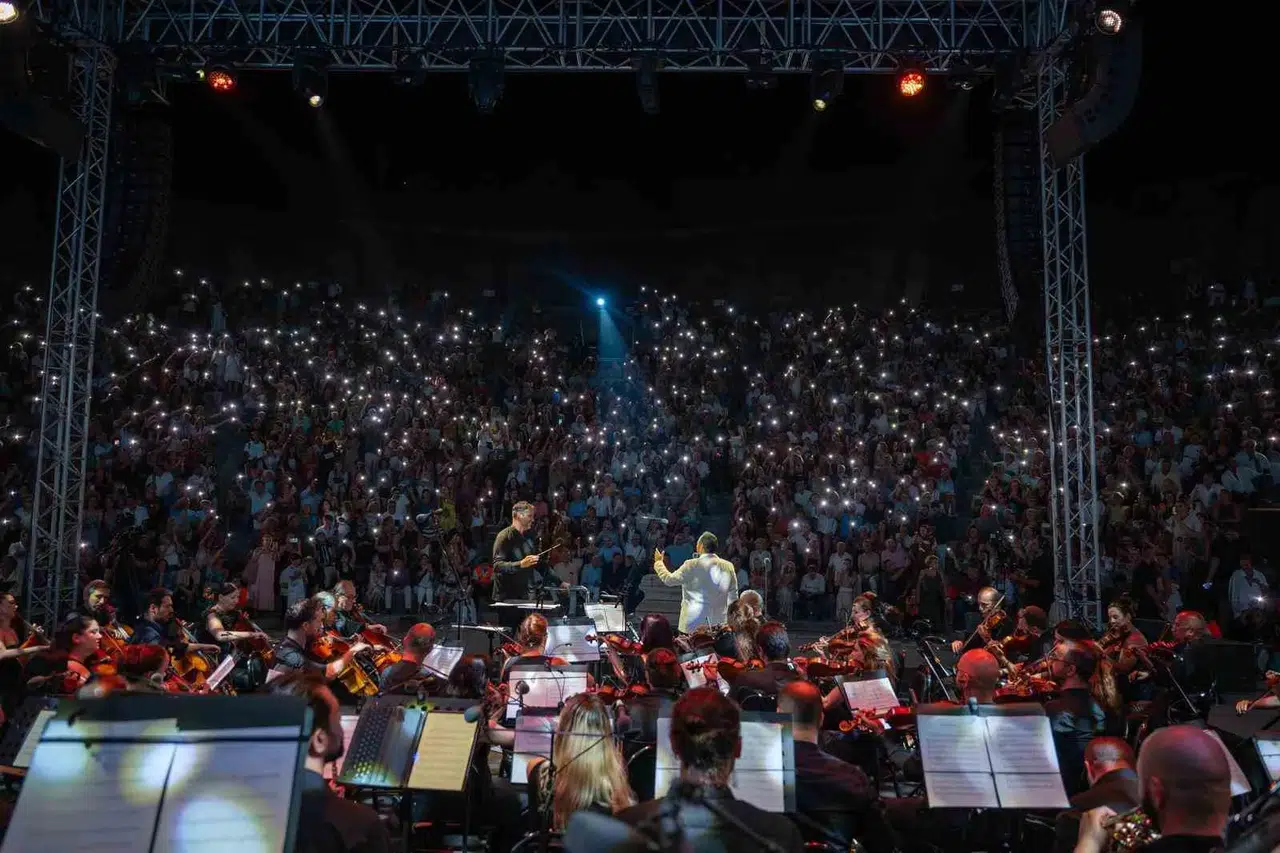 Bodrum’da 50’nci yıl coşkusu: Mühendis kızlar için sanat dolu bir gece