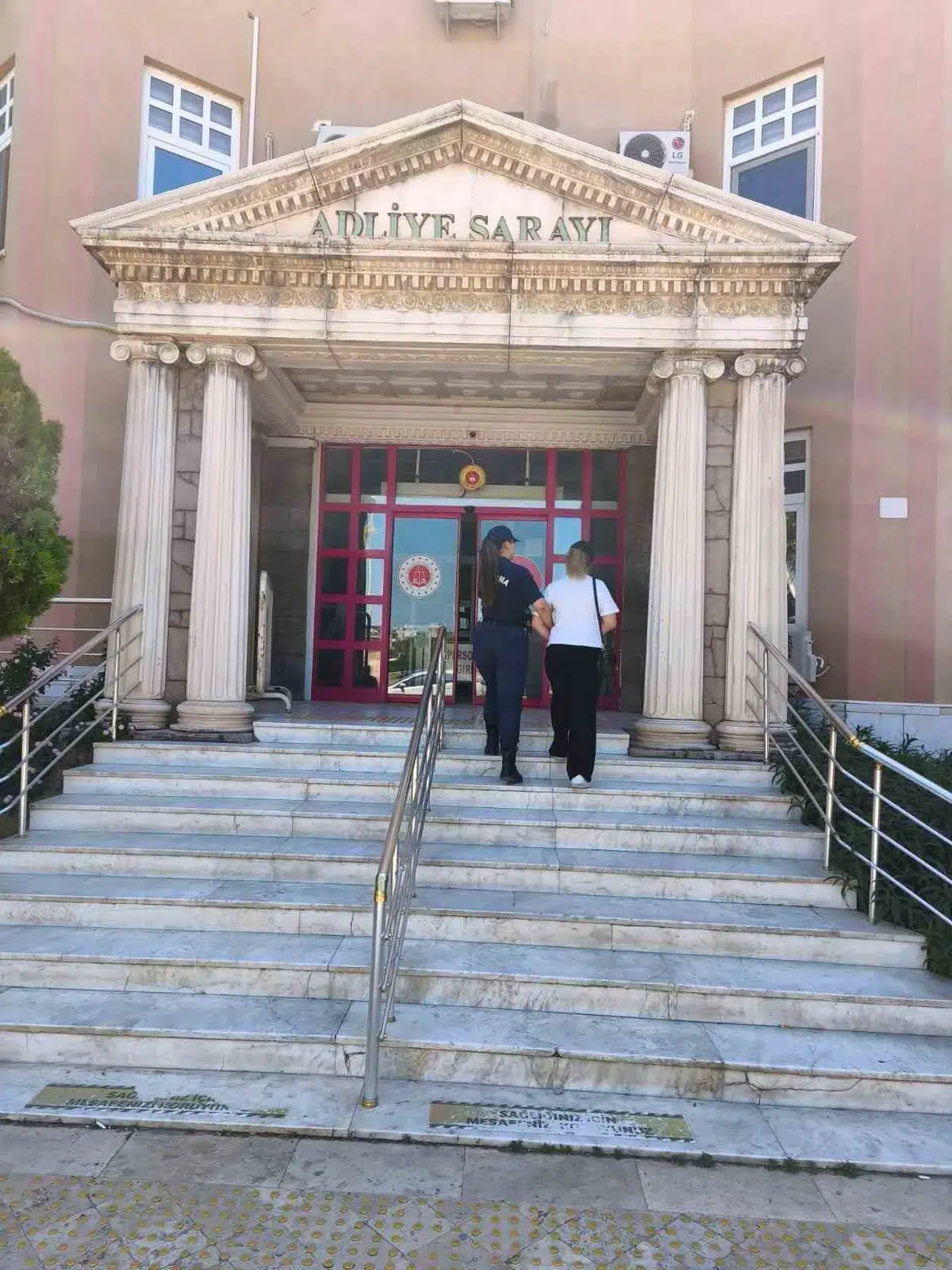 Didim’de Jandarma Operasyonu: 7 Yıl 11 Ay Kesinleşmiş Cezası Olan Hükümlü Yakalandı