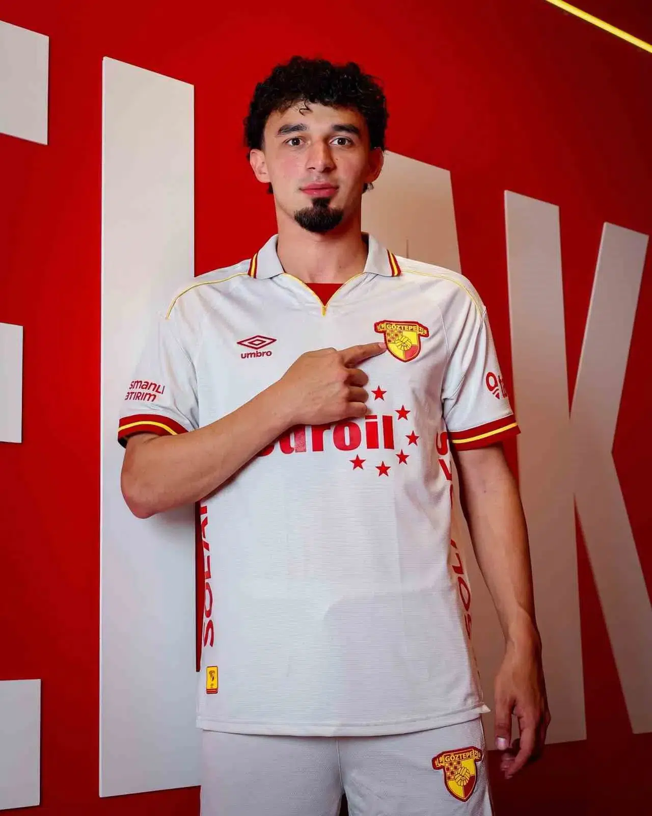 Göztepe’de transfer harekatı: Altıncı imza Gökdeniz Bayrakdar’dan geldi