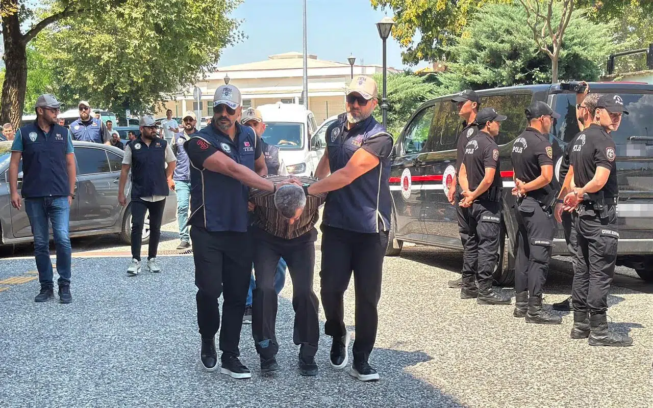 Suikast firarisinin para trafiği çözüldü: 10 gözaltı