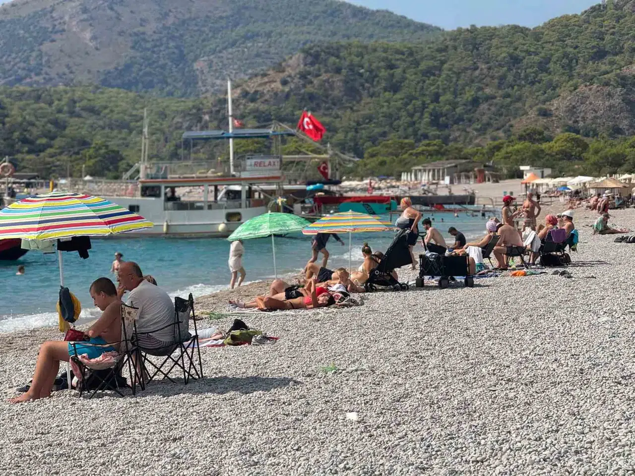 Fethiye'de takvimler eylülü gösterse de yazın ateşi sönmüyor