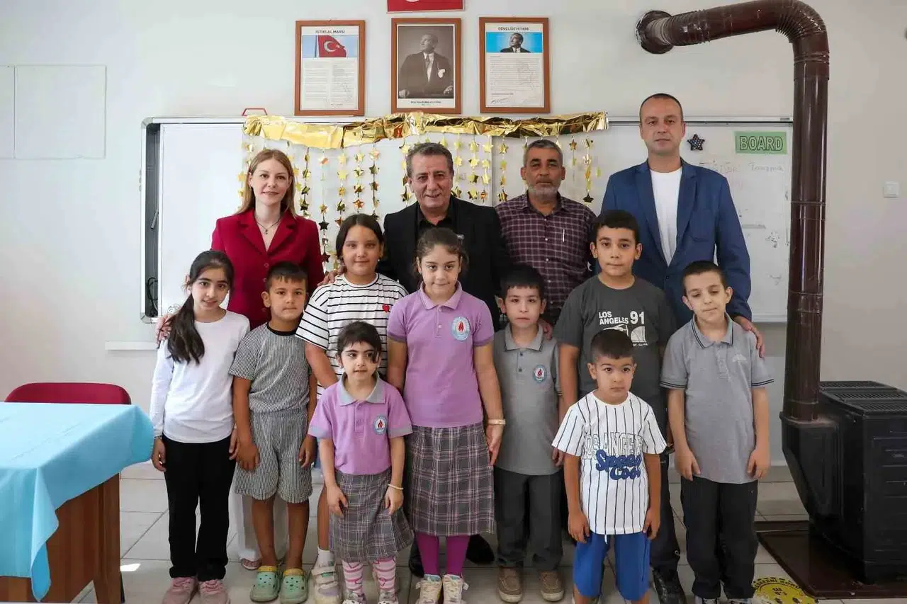 Başkan Yetişkin’den öğrencilere unutulmaz okul başlangıcı