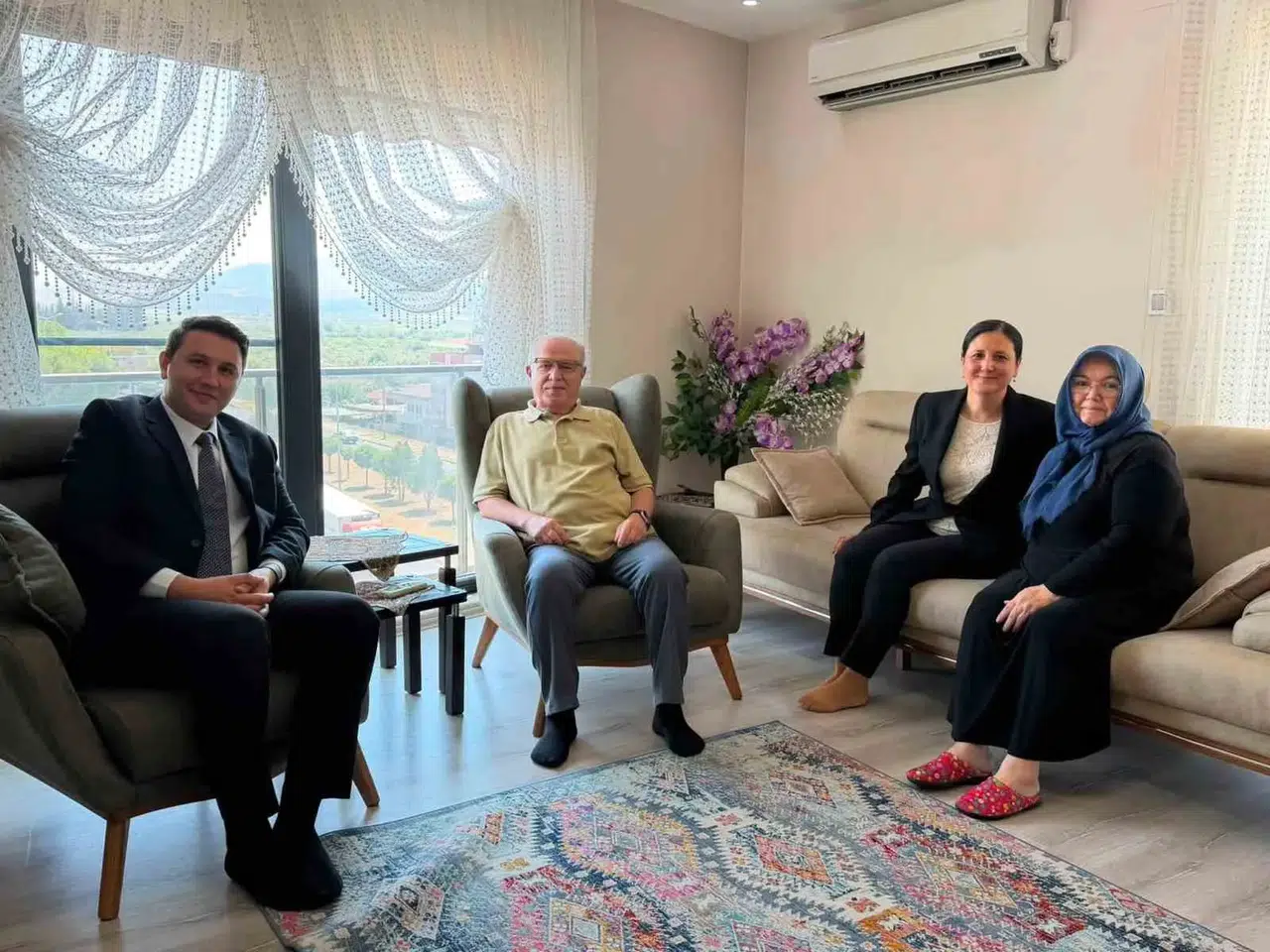 Buharkent’te vefa ziyareti: Kapı kapı dolaşıp hatır sordular