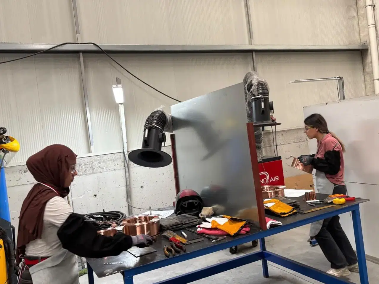 Kaynak tezgahında kadın imzası: Manisa sanayisinde devrim gibi adım
