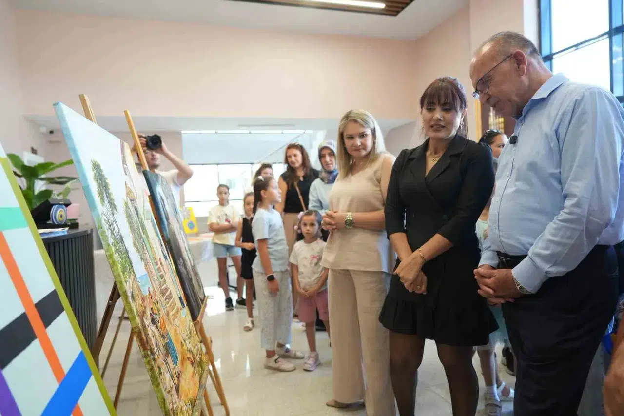Turgutlu’da sanat rüzgârı: Yaz kursları görkemli bir finalle kapandı