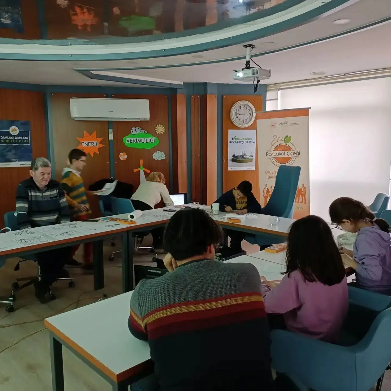 Aydınlı gençler için odaklanma rehberi: Dikkat Geliştirme Programı yeniden başlıyor