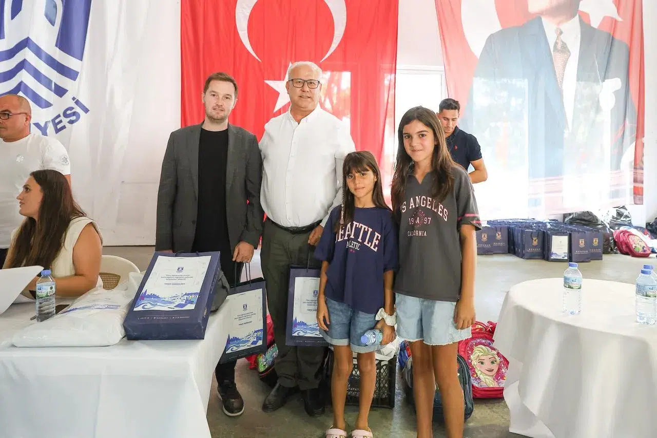 Bodrum’da egitim seferberligi: Binlerce ogrenciye belediye eli degdi