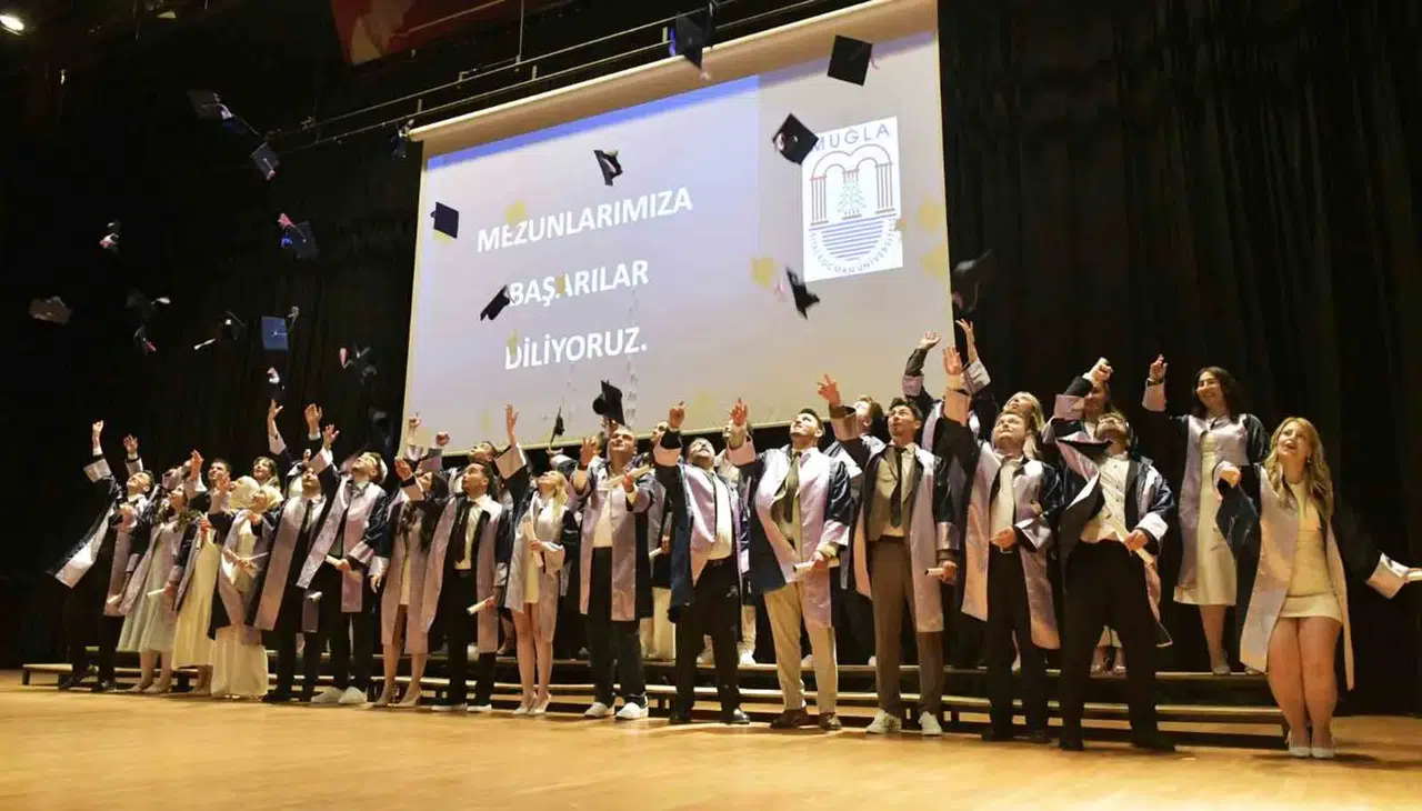 MSKÜ Diş Hekimliği Fakültesi’nde 33 Yeni Hekim Meslek Hayatına “Merhaba” Dedi