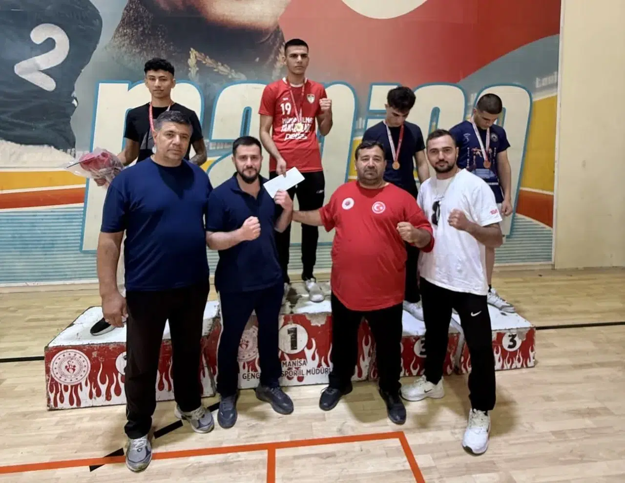 Manisa ringlerinde 386 sporcu zafer için ter döktü