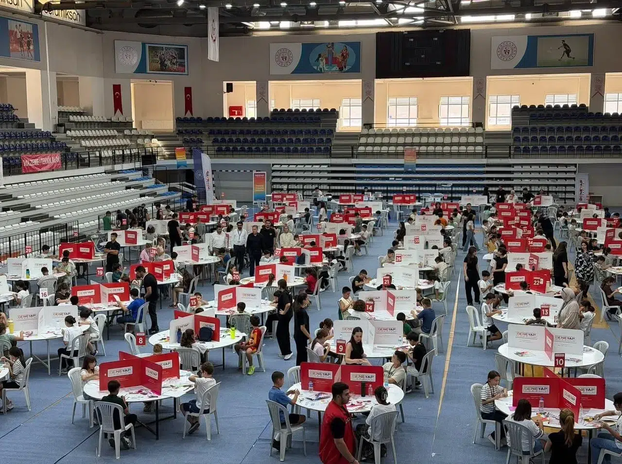 Geleceğin teknoloji yıldızları Turgutlu'da ter döktü
