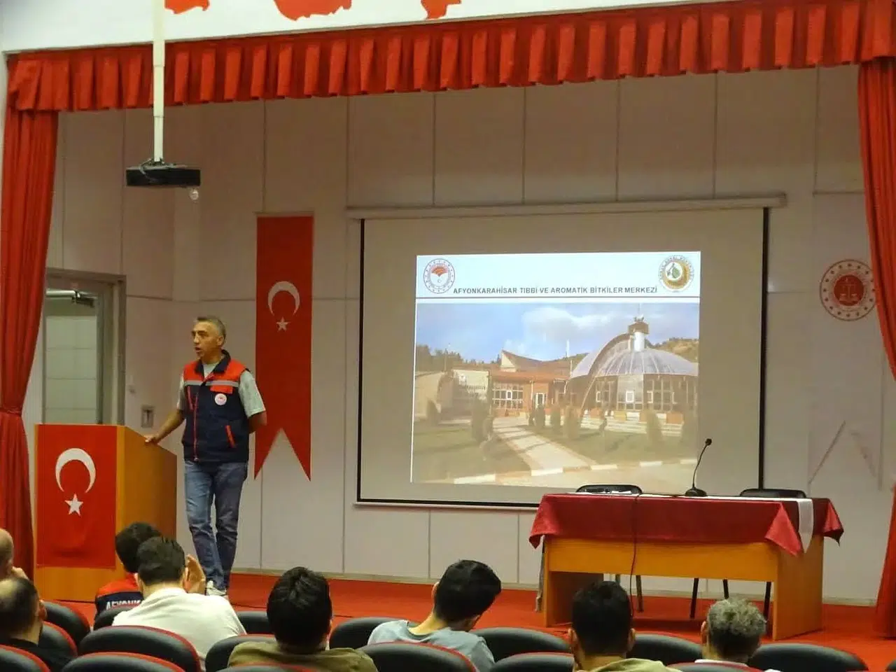 Hükümlüler toprağı işleyerek hayata tutunacak: Cezaevinde tarım seferberliği