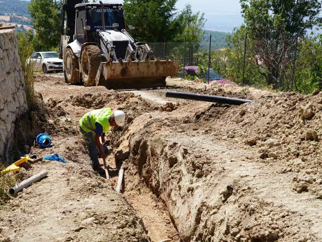 Seydikemer’de altyapı seferberliği: Kayacık’ın su çilesi tarihe karışıyor