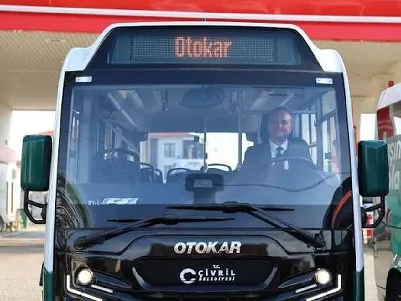 Çivril’de ulaşım devrimi: Belediye otobüsleri seferlerine başladı