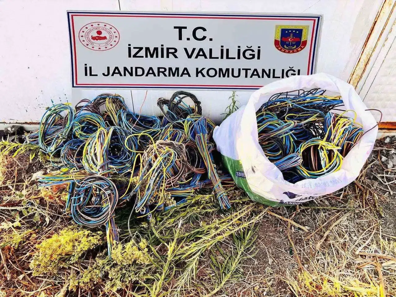 İnşaat alanında suçüstü yakalandılar: 700 bin liralık vurgun ortaya çıktı