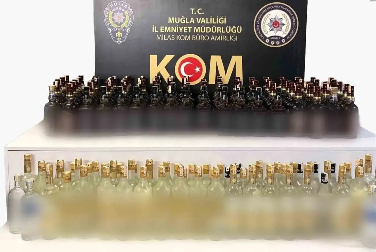 Milas trafiğinde kaçak içki operasyonu: Şüpheli araçtan cephanelik çıktı