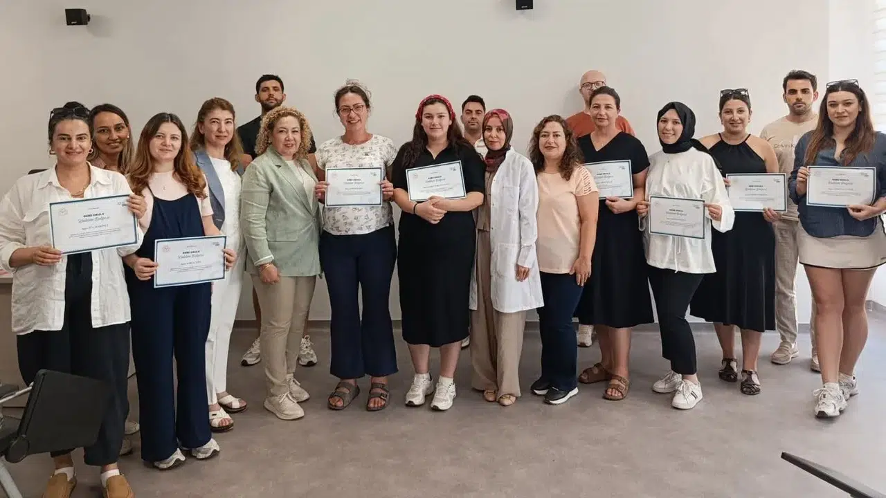 ** Aydın’da Anne ve Baba Adaylarına Kapsamlı Gebelik Eğitimi Tamamlandı