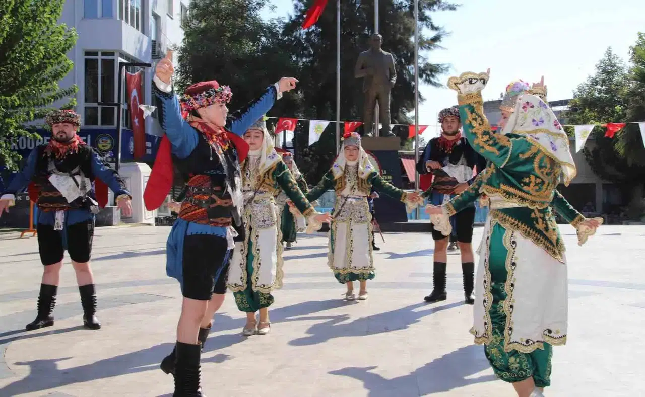 Köşk’te 6 Eylül gururu: Kurtuluşun 104. yılı meydanlarda yankılandı