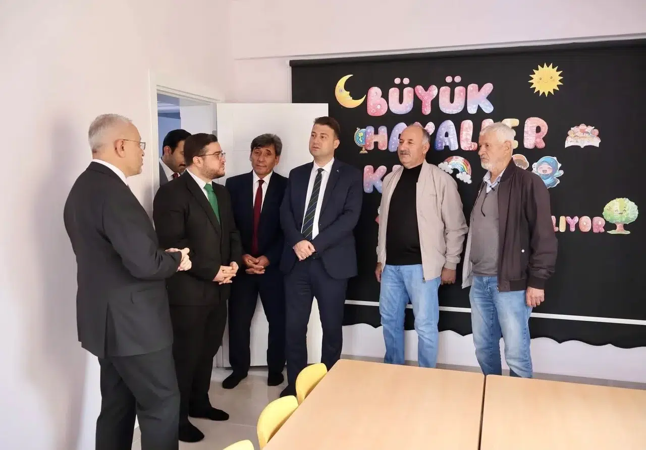 Çivril’de minik yürekler için anlamlı buluşma: Mescid-i Aksâ Kur’an Kursu kapılarını açtı