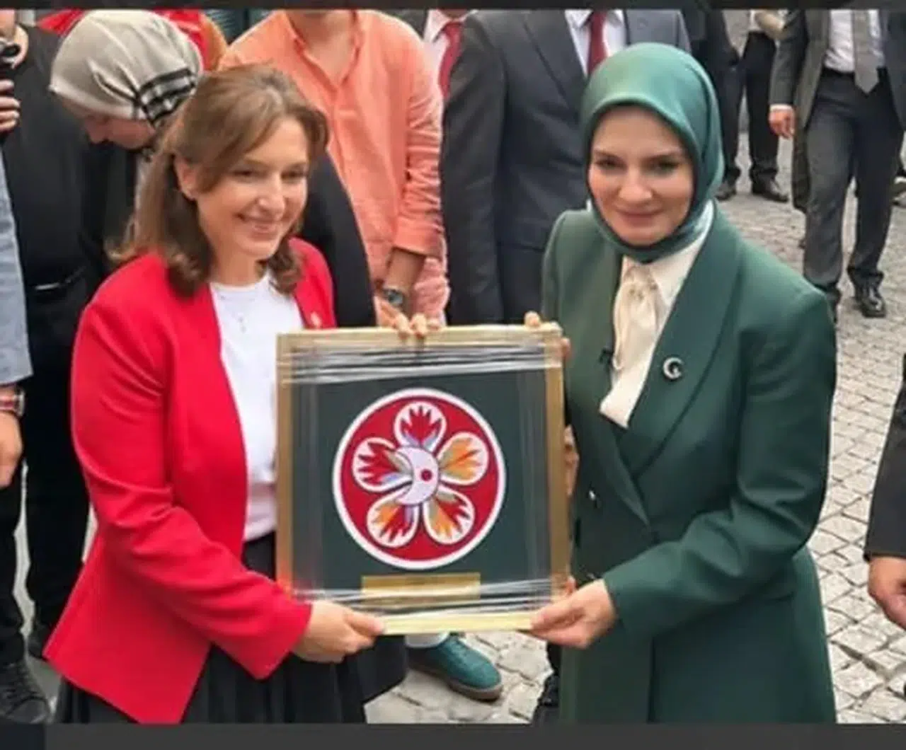 Asırlık makineden çıkan sanat: Kızılay’ın köklü mirası Buldan bezinde hayat buldu