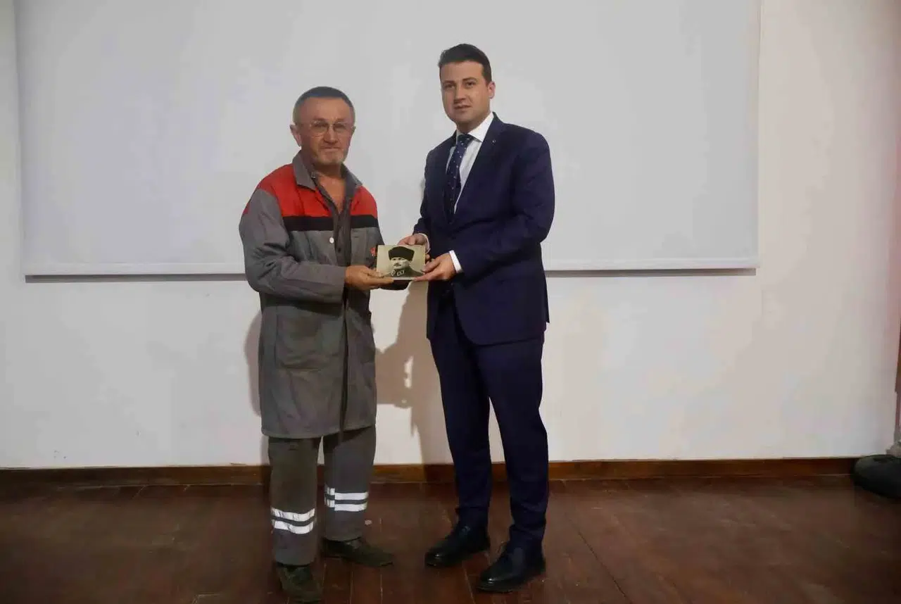 Yarım asrı deviren ustalığa büyük onur: Çivril’in Ahisi o oldu