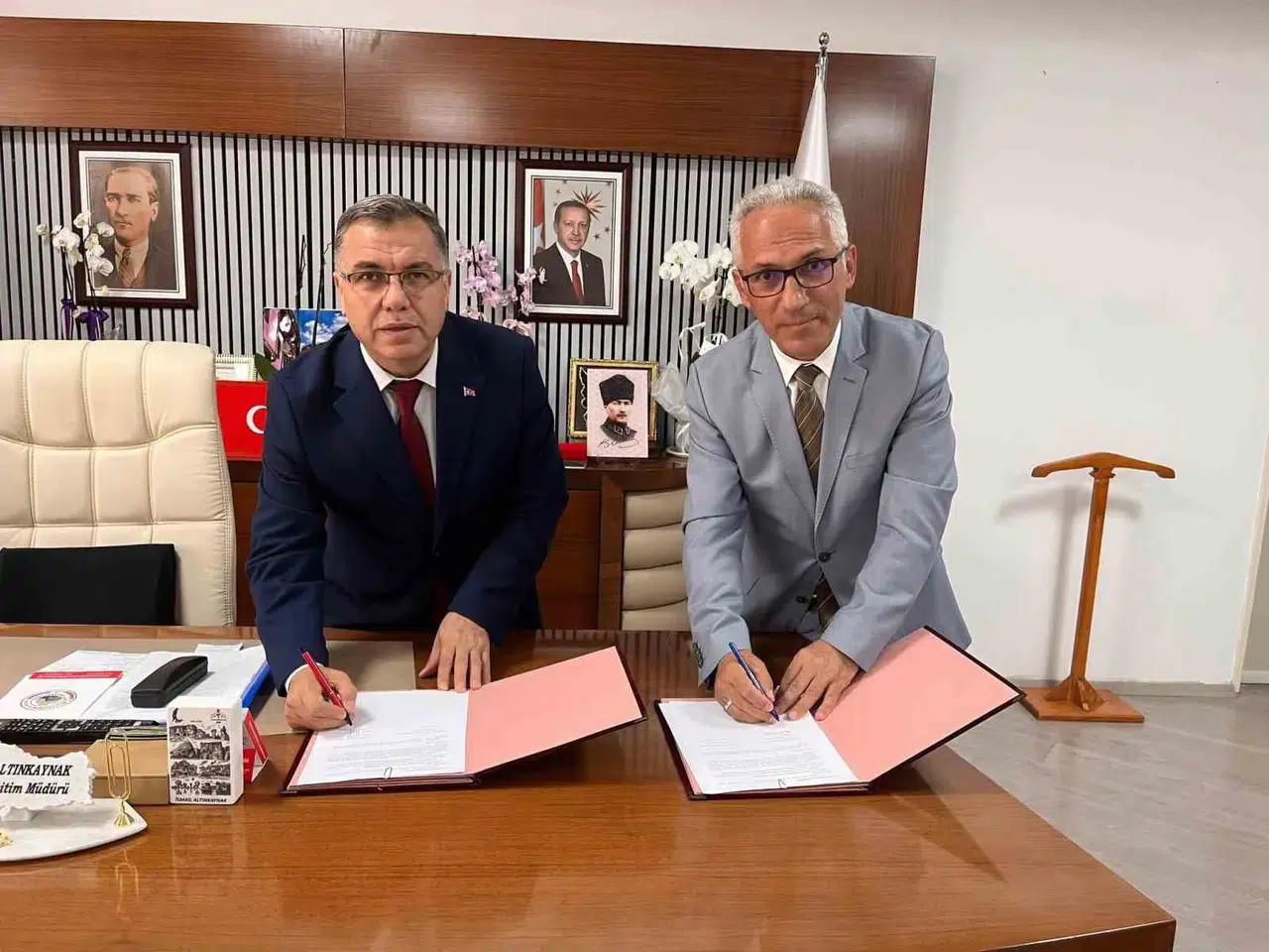 Afyonkarahisar'da vefa nöbeti: Şehitlikler için güç birliği yapıldı